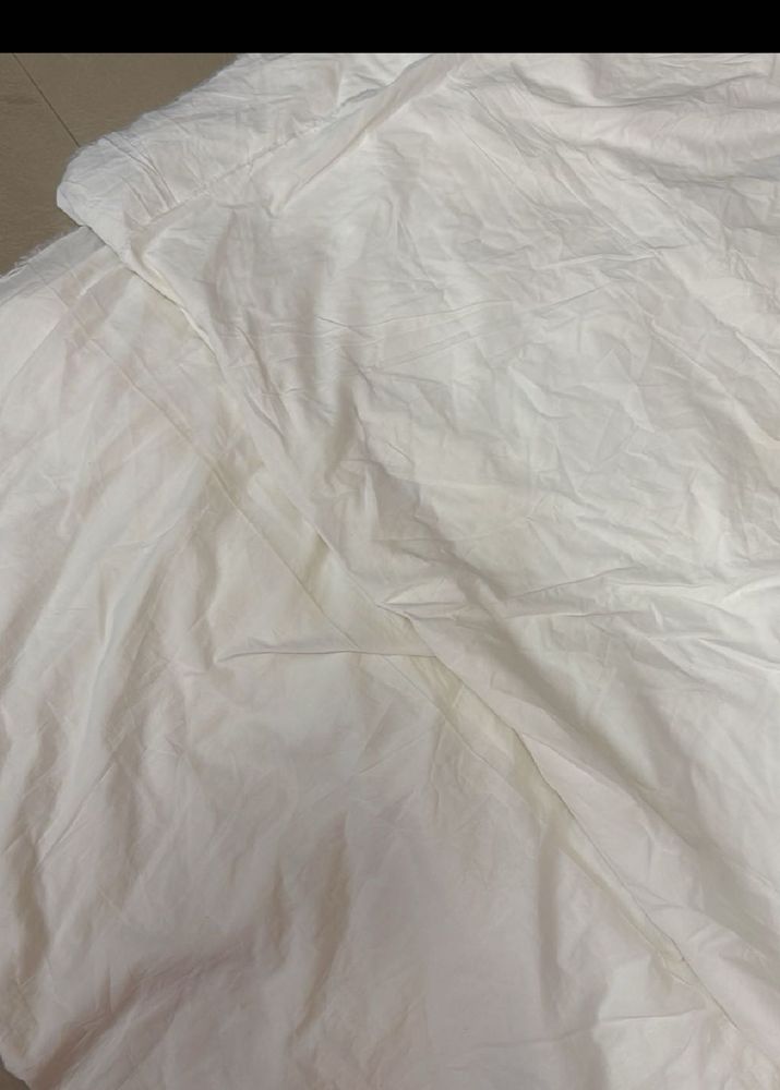 Pure cotton white fabric.
