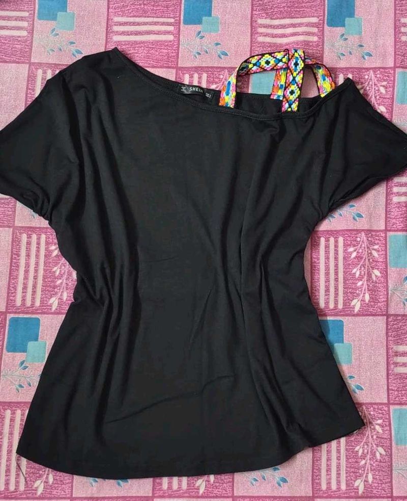 Chic SHEIN Black Top🖤🌈