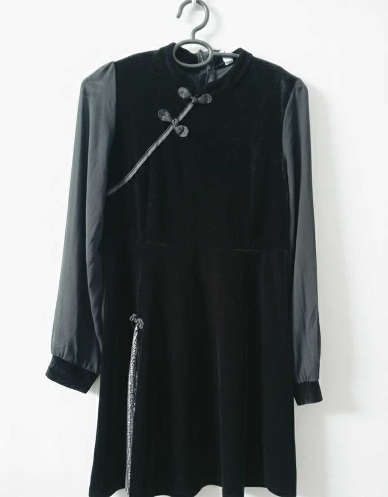 Elegant Black Velvet Dress