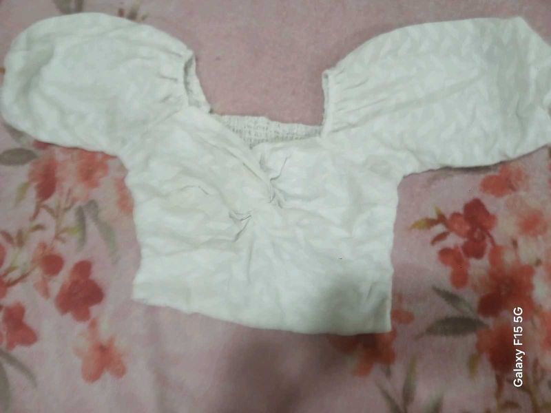 White Puff Sleeve Crop Top