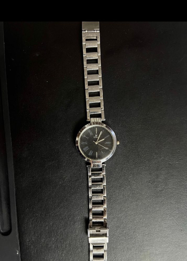 Titan Youth Analog Black Dial Women&#39;s Watch-NL2480