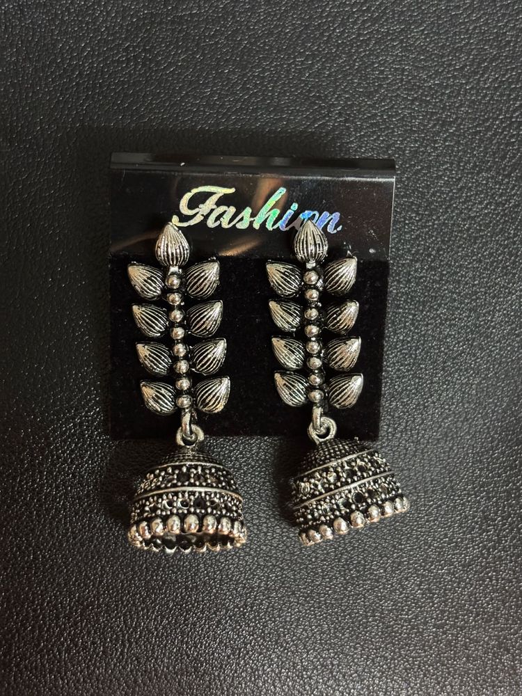 Latest New Design Silver Jhumka Earrings