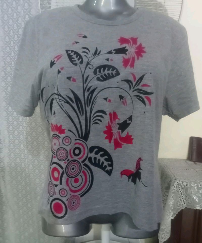 Grey Tee Floral Print, 38&#34;, Unused, Soft &amp; Comfy