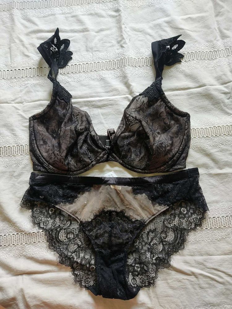 Lace Lingerie Set