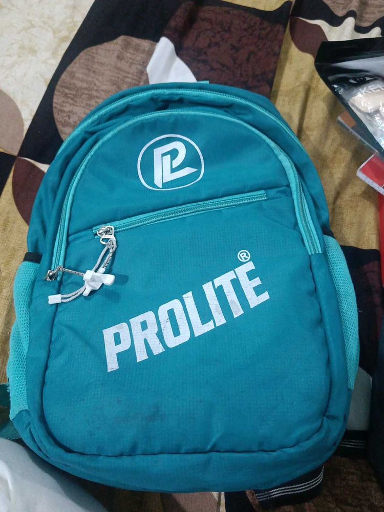 Combo Backpack Offer Grab Soon