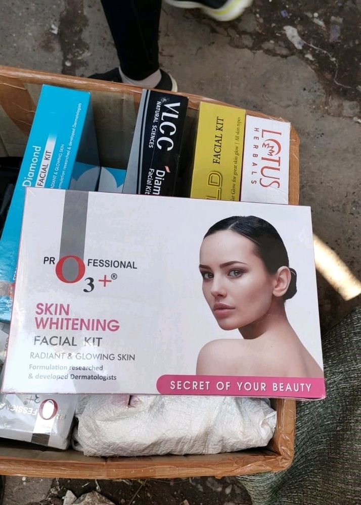 O3+ Skin Whitening Facial Kit