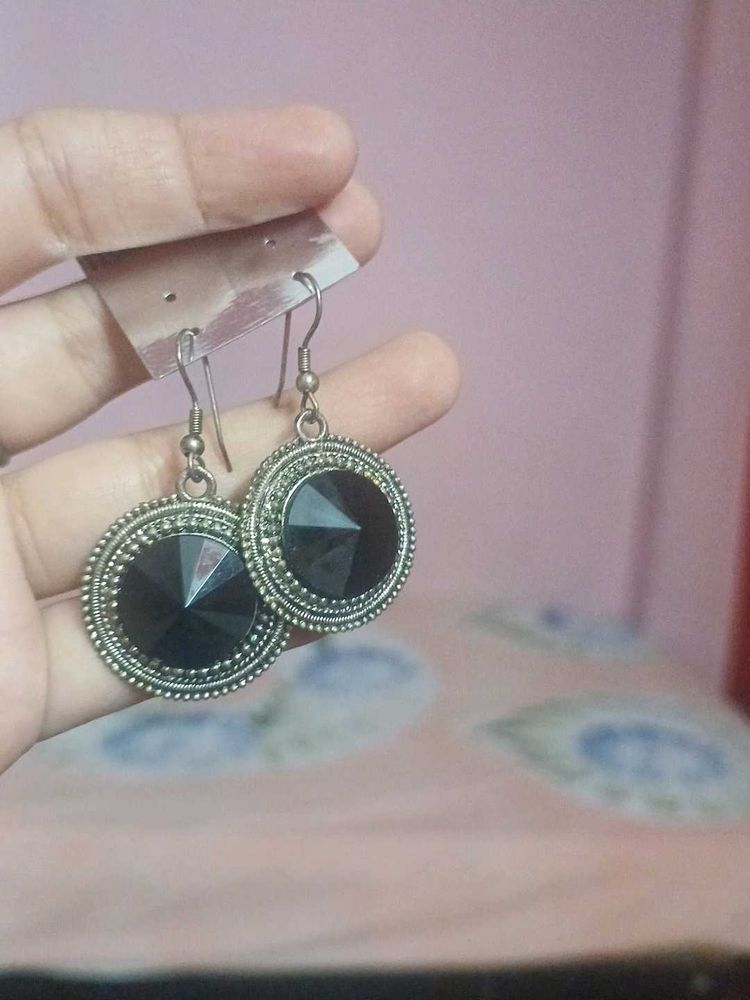Black Dangle Earrings
