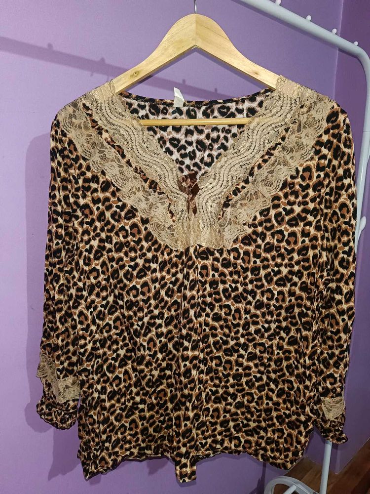 Korean Top
