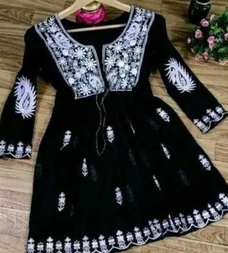 Black Embroidered Kurta