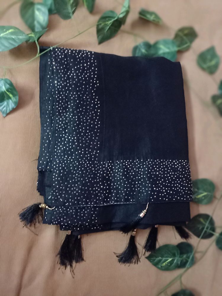 Black saree with streched blouse boat neck 🖤