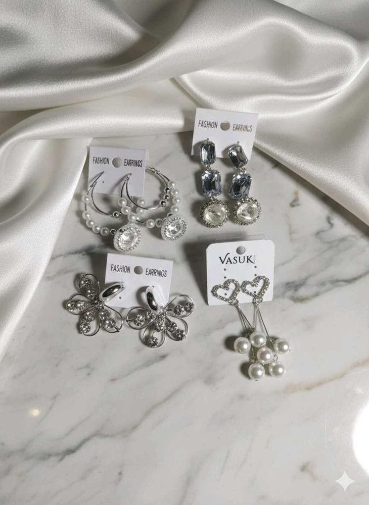 4 Sparkling Earring Set