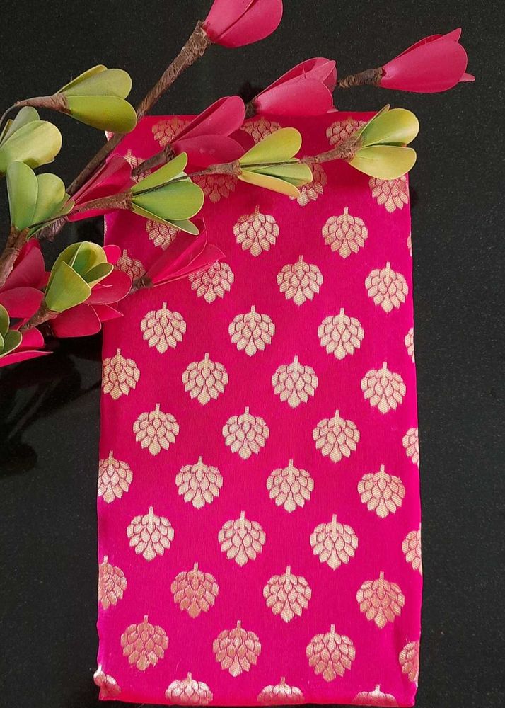 Pink Saree With Blouse Piece