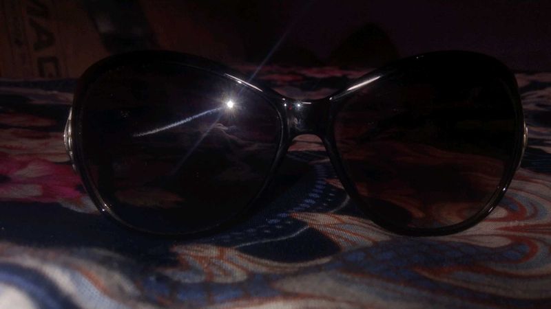 Stylish Black Sunglasses