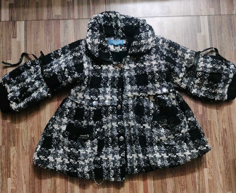 Thick wool coat for young kids