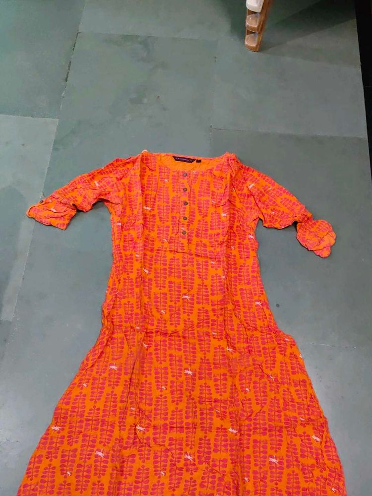 M Rangmanch Kurti