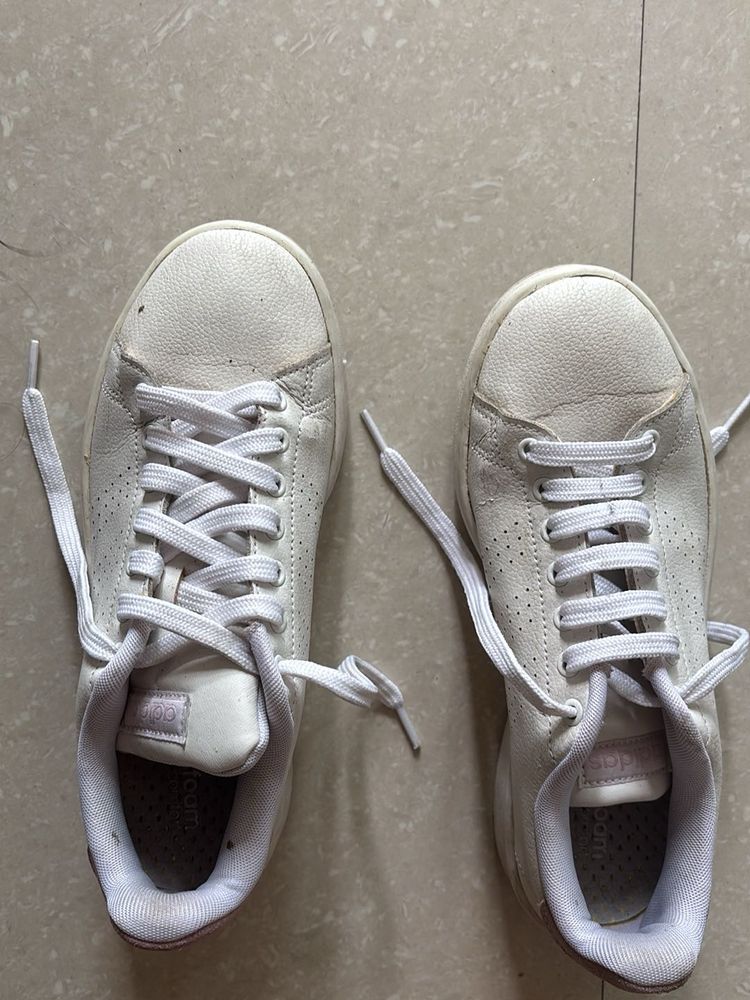 Adidas Sneakers