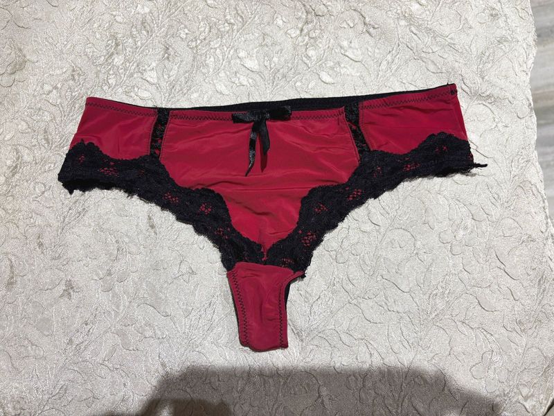 Red &amp; Black Lace Panty
