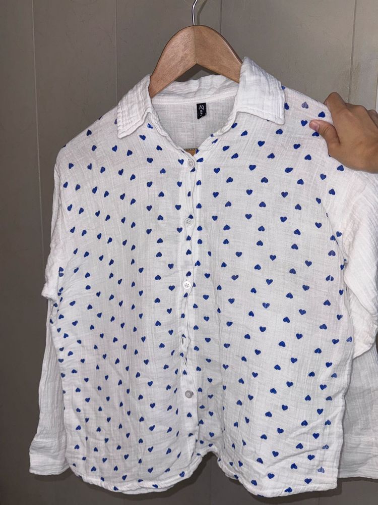 Aesthetic Shirt With Heart Detailing