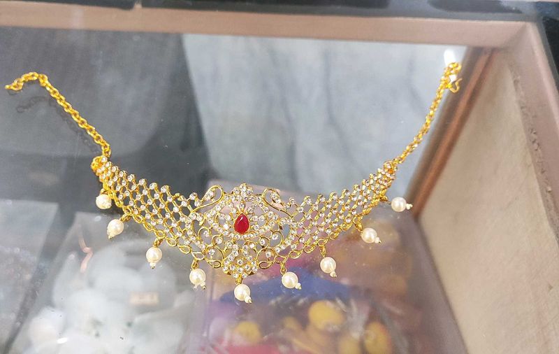 Classy Choker