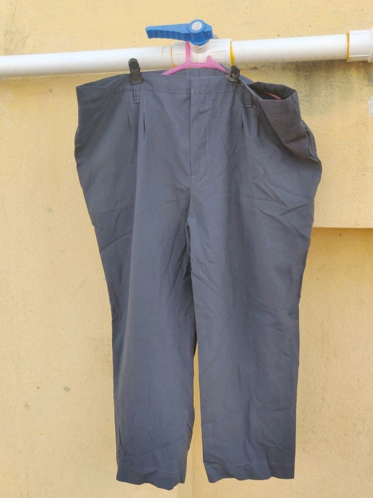 Formal Grey Pant For Men (used)