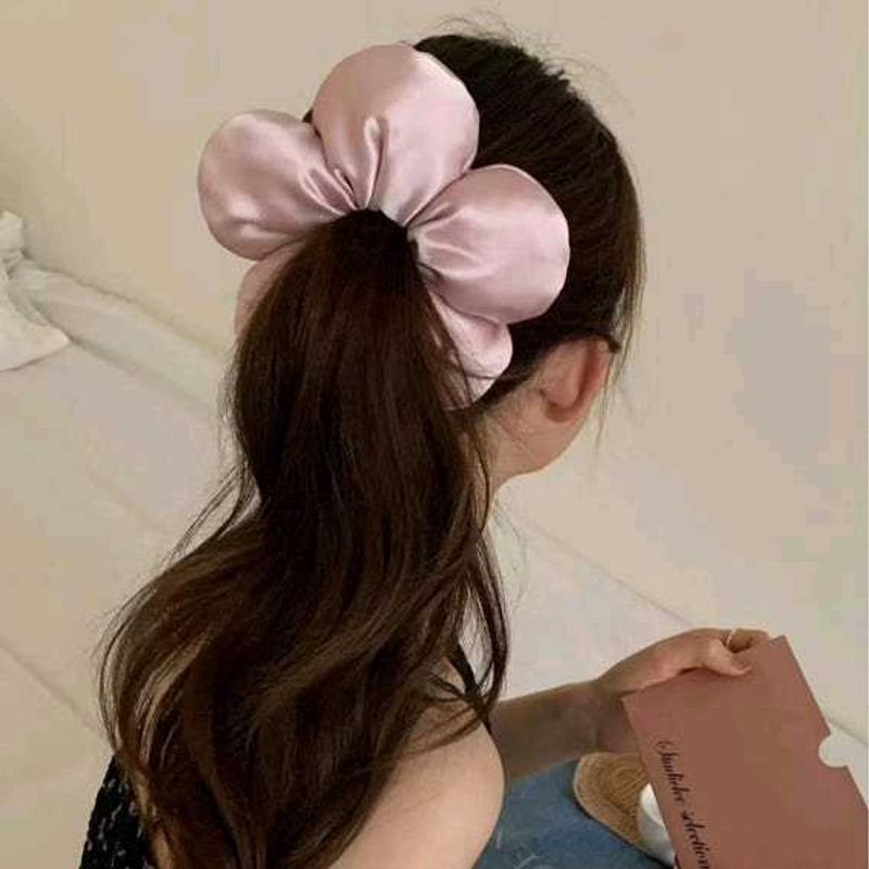 Flower Crown Scrunchie - Large
