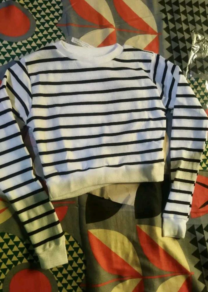 Striped Cropped Sweatshirt