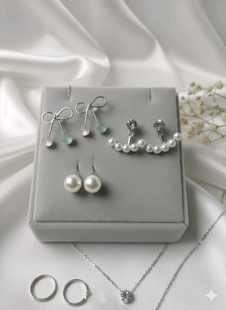 Elegant Silver Jewelry Set
