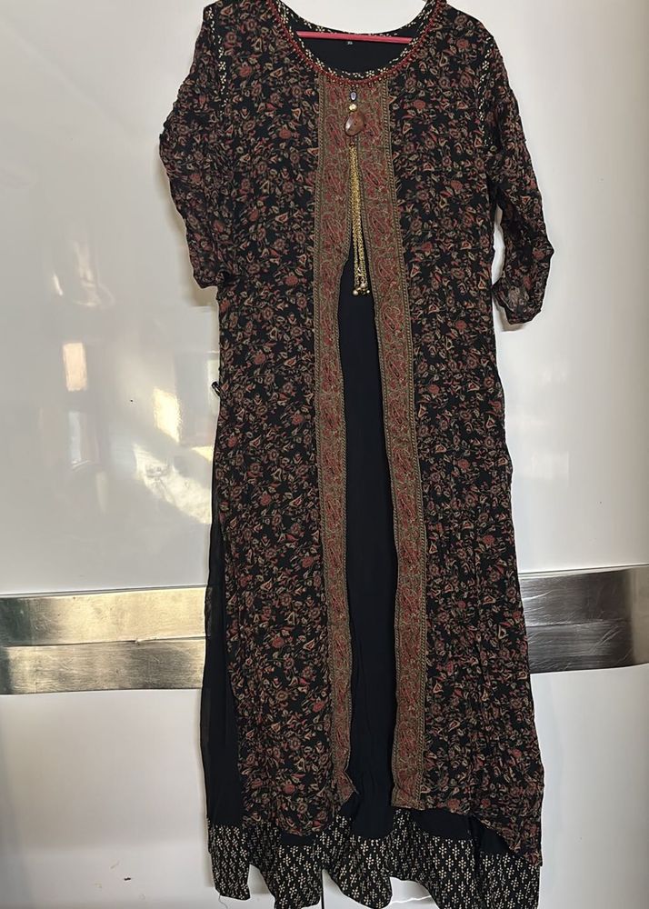 Elegant 1 piece dress.