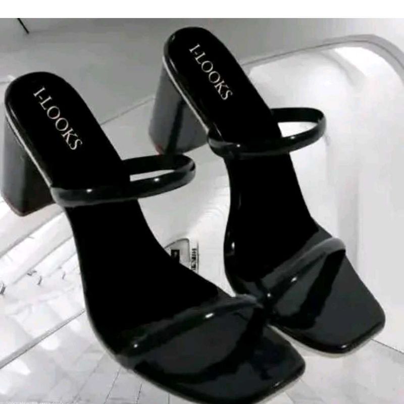 I-Looks Black Heeled Sandals