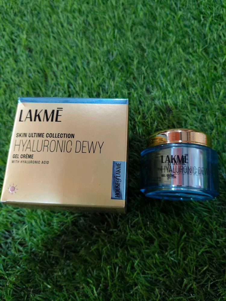 Lakme Hyaluronic Dewy Gel Creme