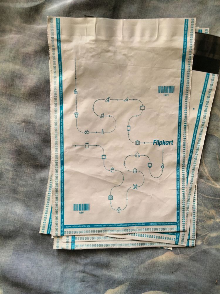New 10 Courier Bag Self Adhesive. Size 20*15cms