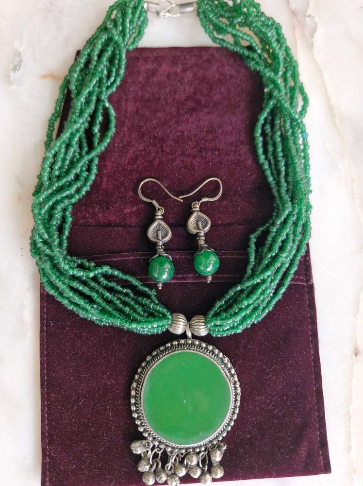 Tribal look Green Necklace &amp; Earring Set