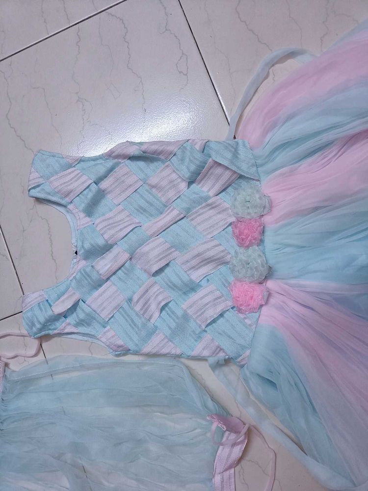 Cute Girls Dress To-To frock with detachable sleev
