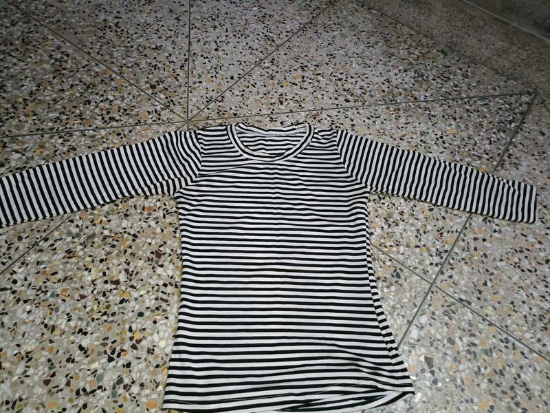 Stripped Crop Top