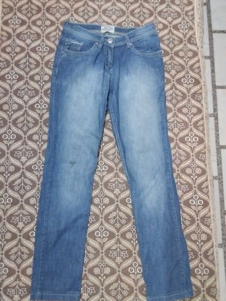 Women&#39;s Blue Jeans