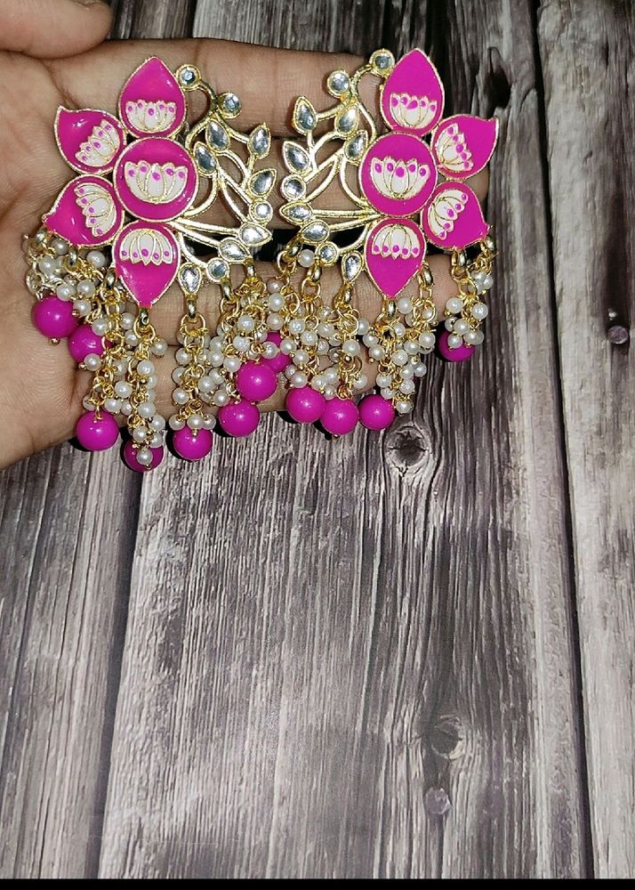 Beautiful Big Pink Earrings...Trending🔥