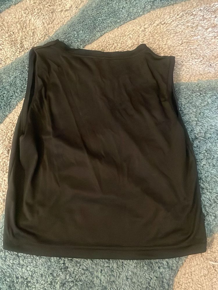 combo of 4 two tops one short n pant