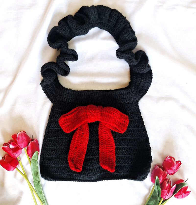 Pretty Black And Red Bow Crochet Handbag