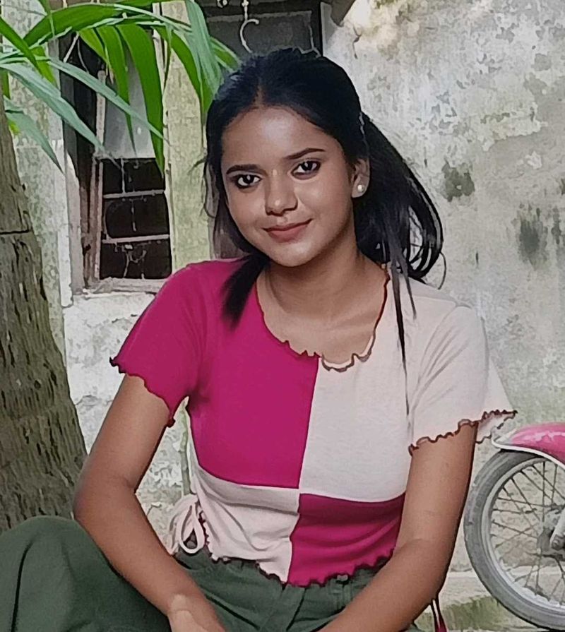 Cute Colorblock Crop Top