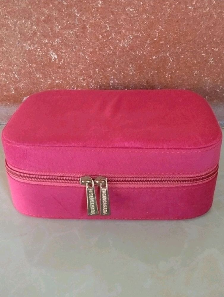 Faces Canada Jwellery Box