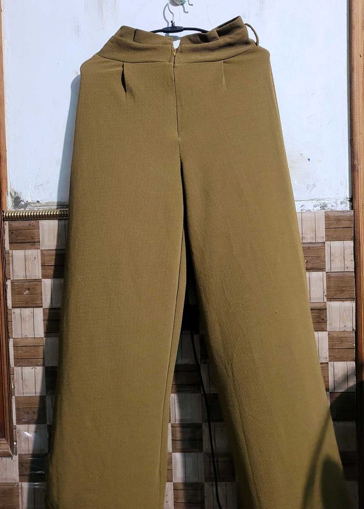Wide Leg Trouser