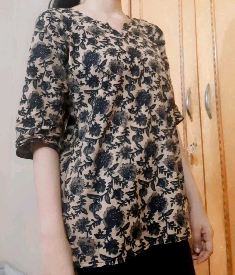Women&#39;s Relaxed Fit Tunic Readymade Short Kurti