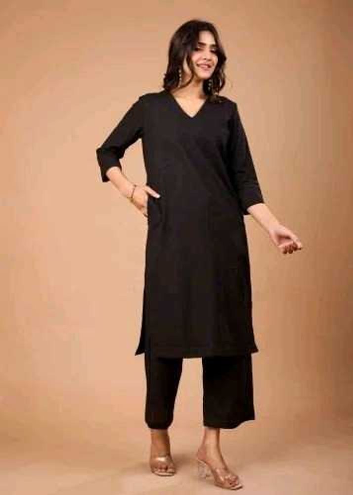 Black Kurta Set With Red Duppata