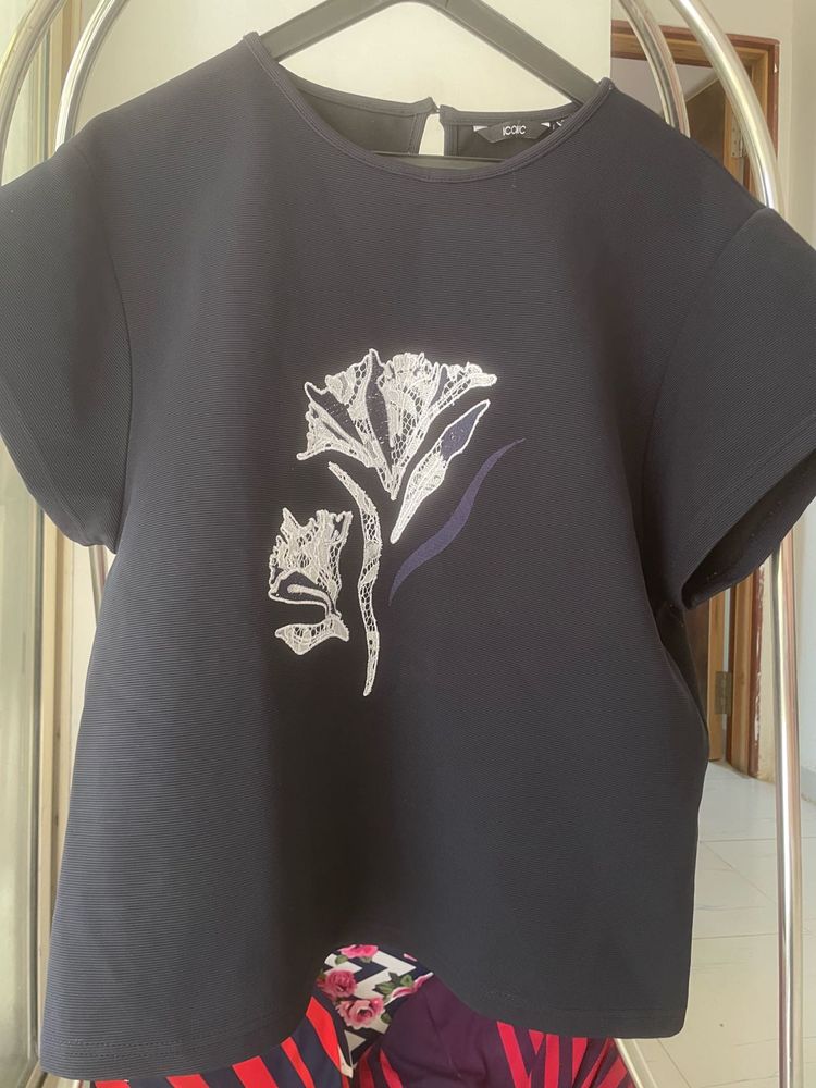 Elegant Floral Print Top