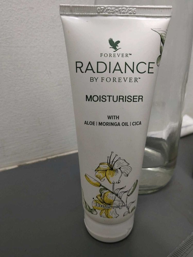 Forever Radiance Moisturizer