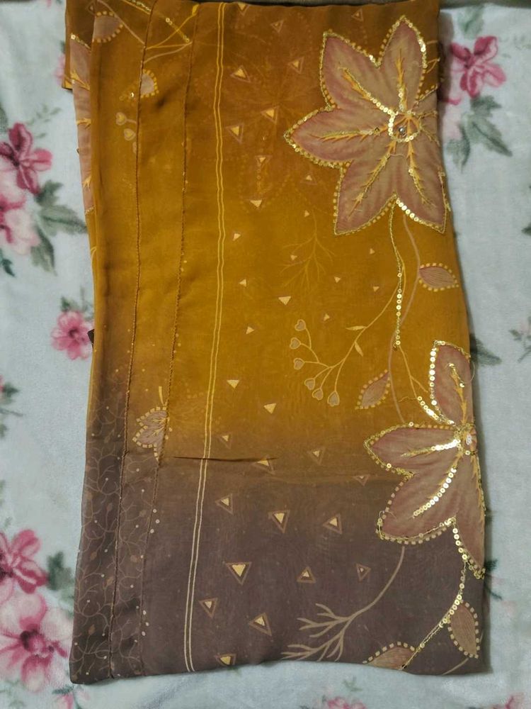 🔥 Sale 🔥 Elegant Floral Saree