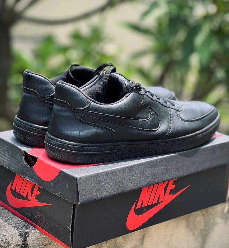 Nike Black Airforce