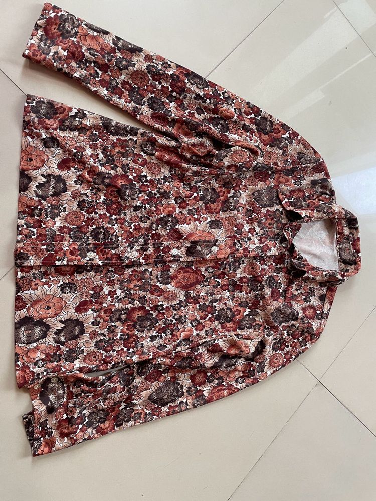 floral shirt