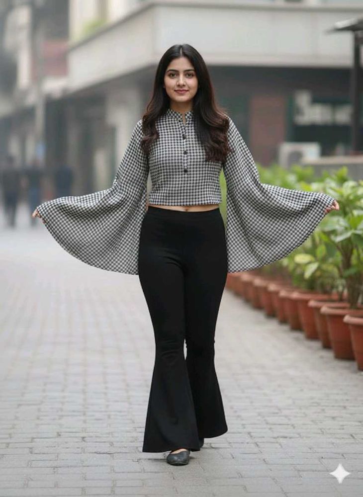 Stylish Checkered Crop Top✨