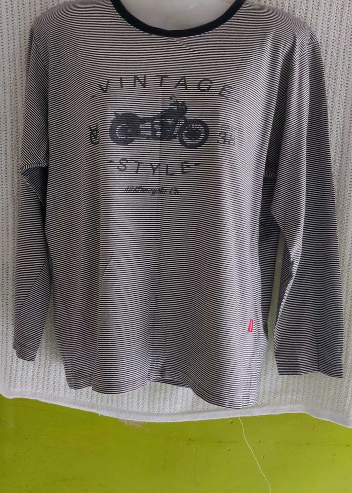 Vintage Style Graphic Tee